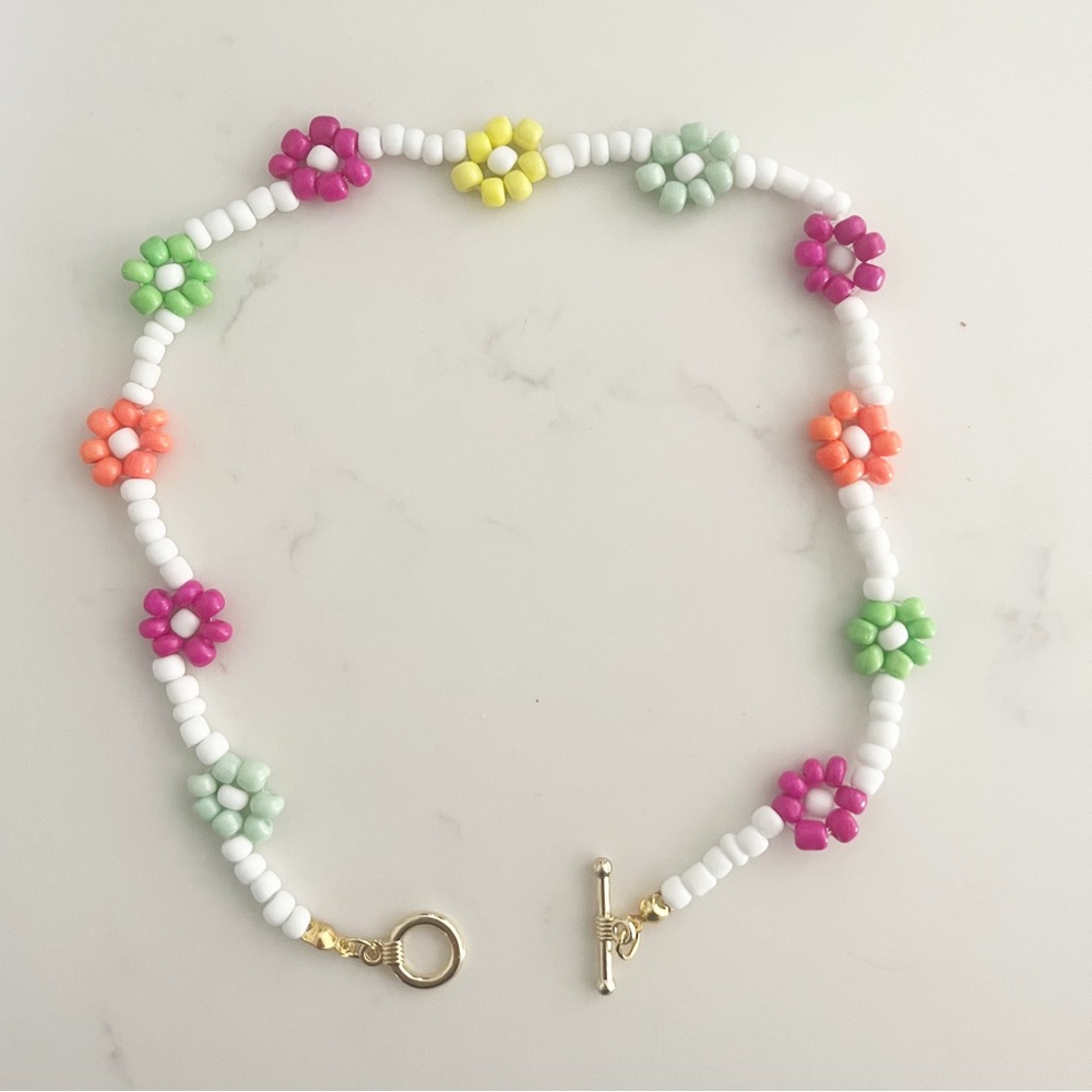 50% OFF Handmade Flower Necklace Chocker | Toggle Clasp